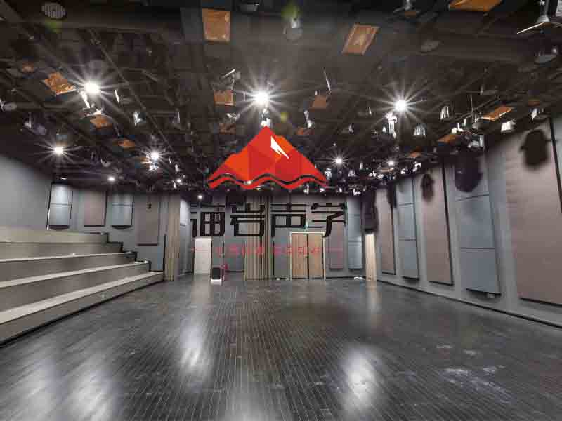 重庆人文科技学院黑匣子剧场声学装修改造